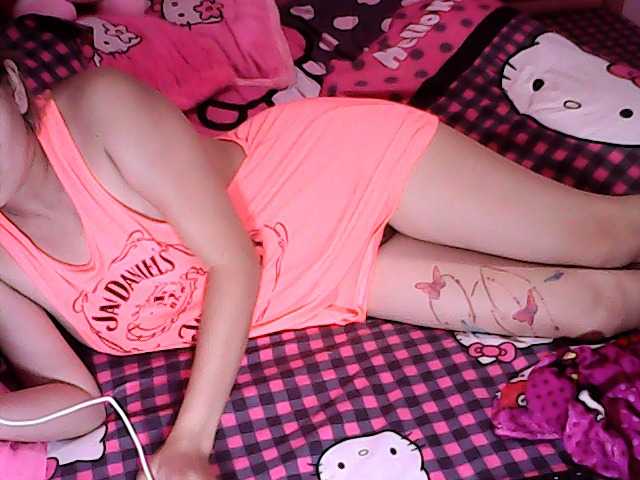 Live sex webcam photo for PINAYWETXXX #241009773