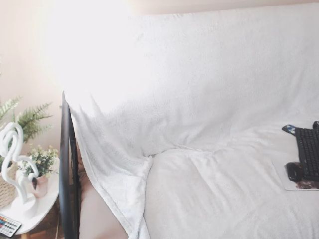 Live sex webcam photo for XDarkAngeel #260733549