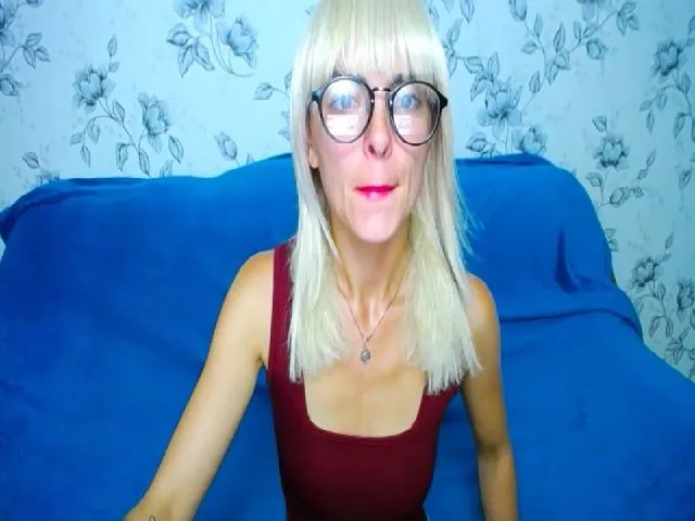 Live sex webcam photo for GabyKlum #257102562