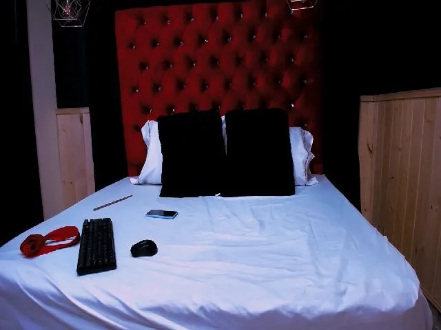 Live sex webcam photo for HardorDie #253185881