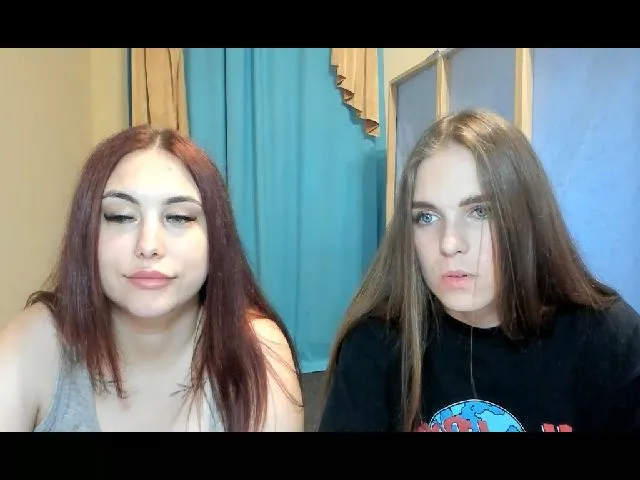 Live sex webcam photo for BeautiAmber #257386020