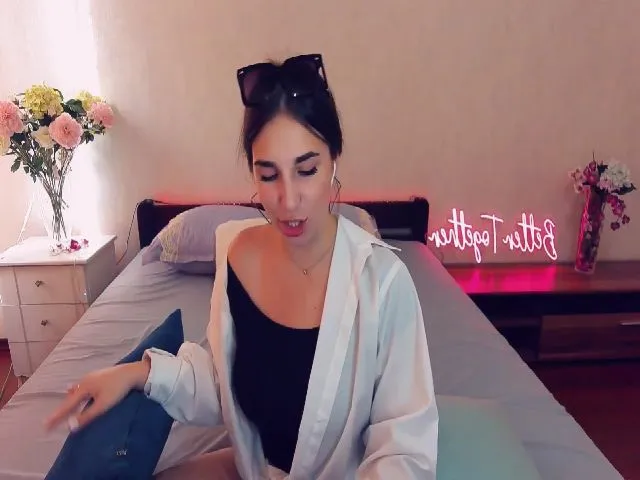 Live sex webcam photo for AnastashaGray #261165369