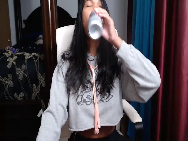 Live sex webcam photo for Littlekai2021 #255839848