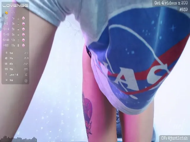 Live sex webcam photo for Leiah #265112361