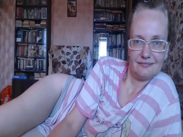 Live sex webcam photo for Burn2beWild #258508676