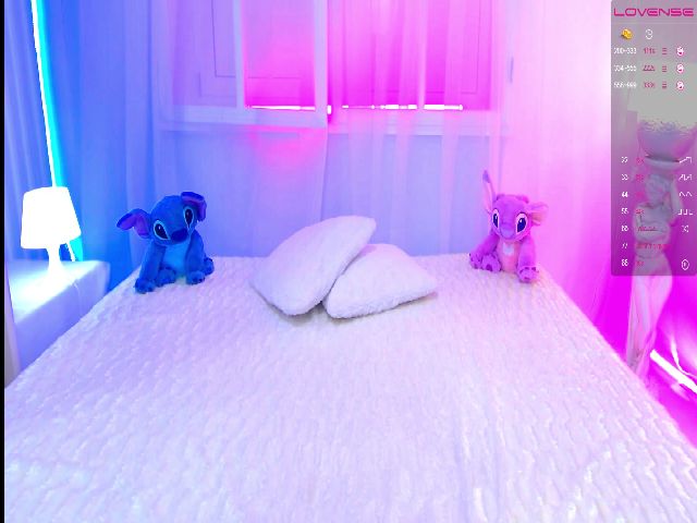 Live sex webcam photo for Jay__Kitten #261712344