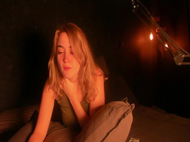 Live sex webcam photo for rpgmorgana #253292455