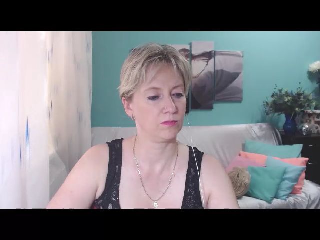 Live sex webcam photo for Silis44 #259940769