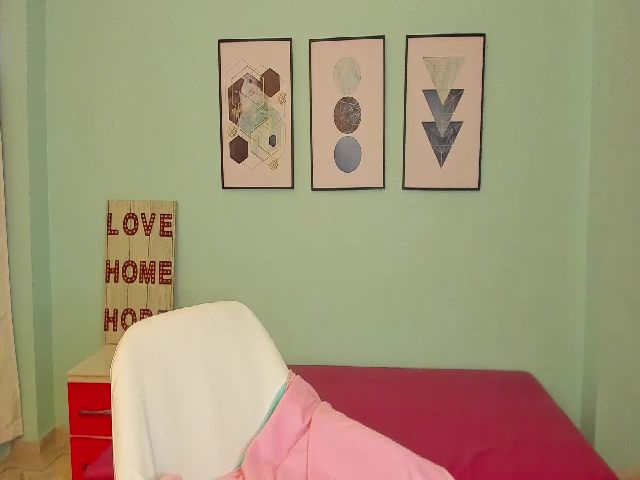 Live sex webcam photo for Ainohacarter #255982110