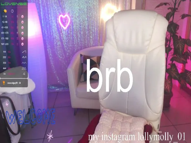 Live sex webcam photo for MollyLoo #258233961