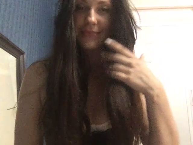 Live sex webcam photo for LadyAnna_ #254278976