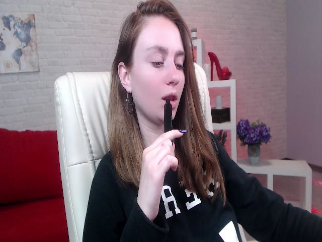 Live sex webcam photo for MissTianaa #256699755