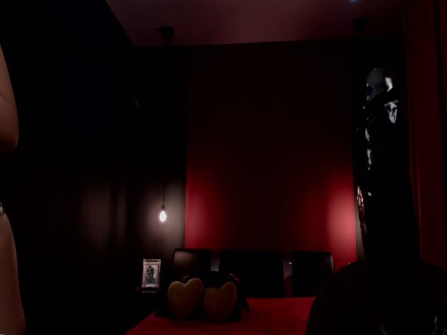 Live sex webcam photo for SonyaDevon #257371101