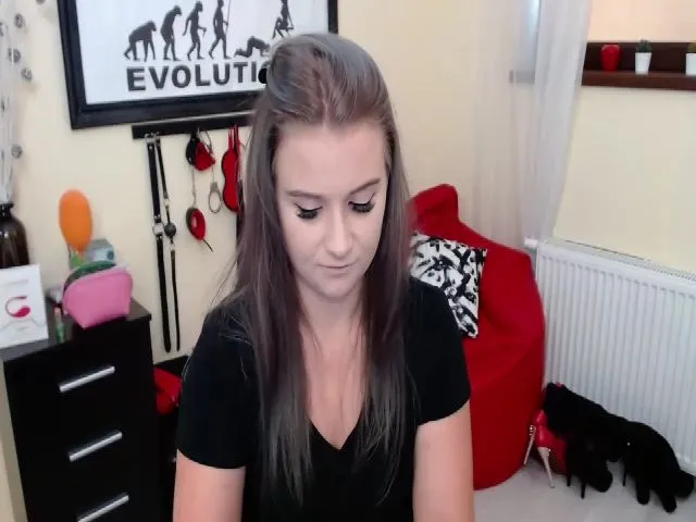 Live sex webcam photo for DREAMxLisa #259769144