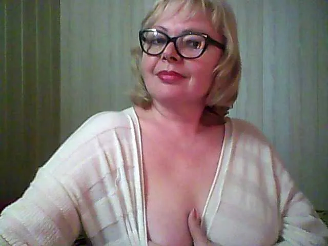 Live sex webcam photo for BarbaraBlondy #241351107