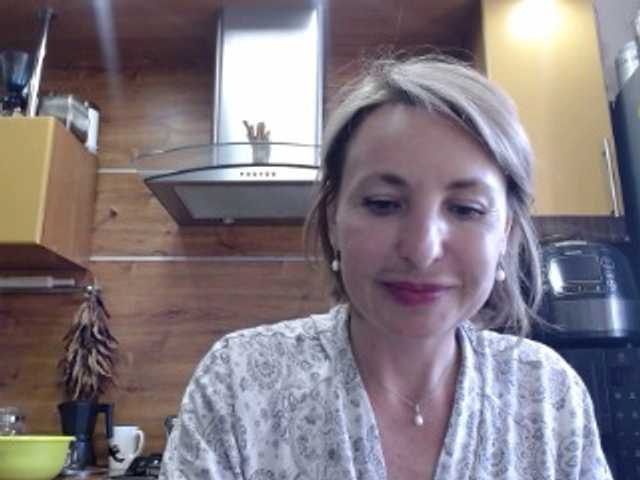 Live sex webcam photo for EditaMilf #241419207
