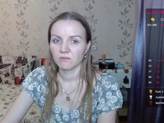 Live sex webcam photo for Alenushka888 #241292853