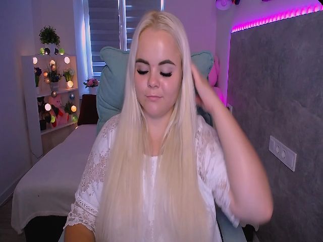 Live sex webcam photo for Jenni__fer #255218282