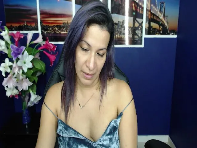 Live sex webcam photo for Infernalsexx #252635589