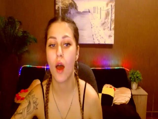 Live sex webcam photo for MsDream_ #261459690