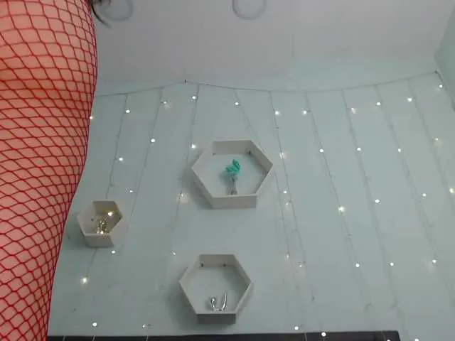 Live sex webcam photo for Mia-Ferreyra #265049856