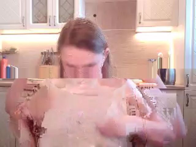 Live sex webcam photo for JaneGrey111 #258533506