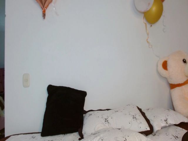 Live sex webcam photo for lina_castillo #262451221