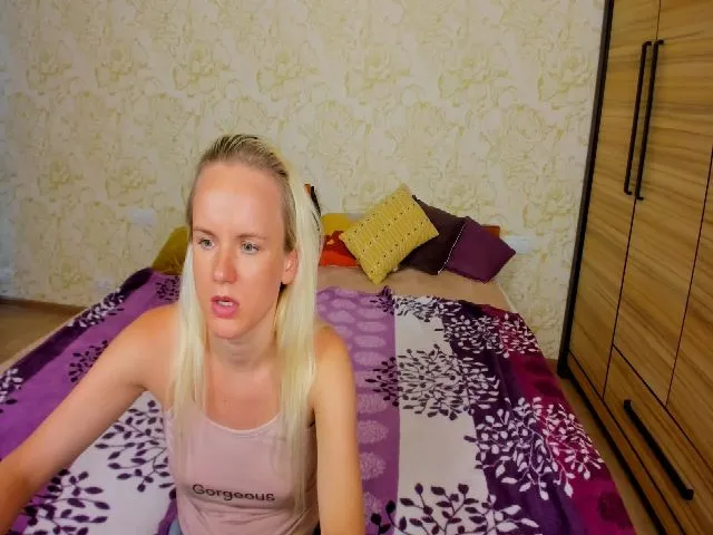 Live sex webcam photo for SusanSmite #264650149