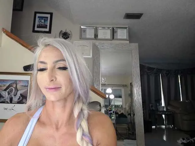 Live sex webcam photo for adrianna_fox #287953144