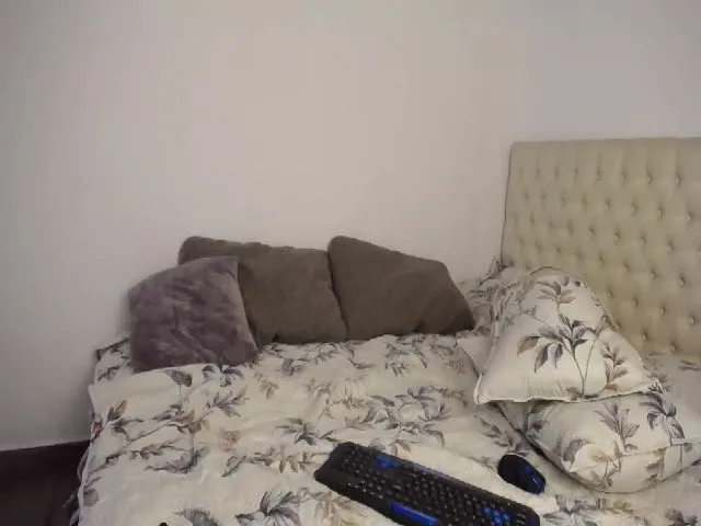 Live sex webcam photo for MummysPrinces #263123967
