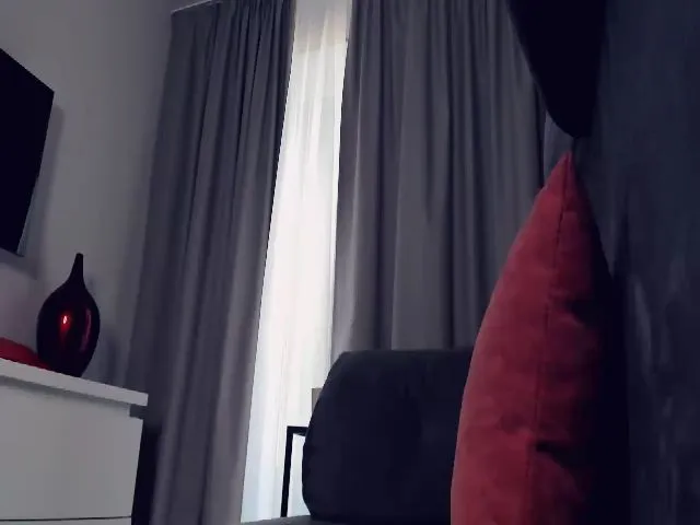 Live sex webcam photo for TheNorthQueen #253807666