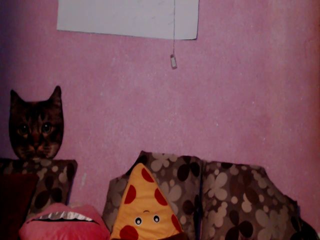 Live sex webcam photo for IamMiky #259598552