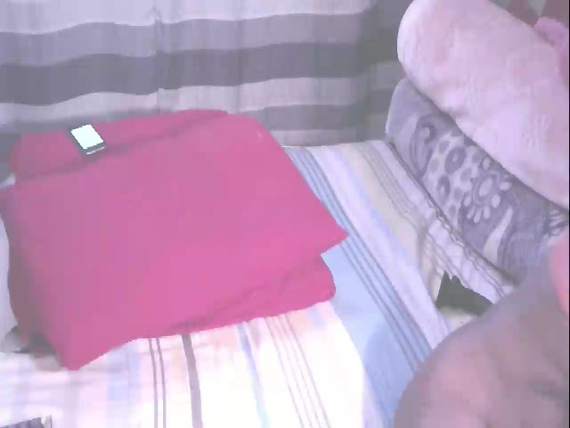 Live sex webcam photo for Sexybooty85 #255876762