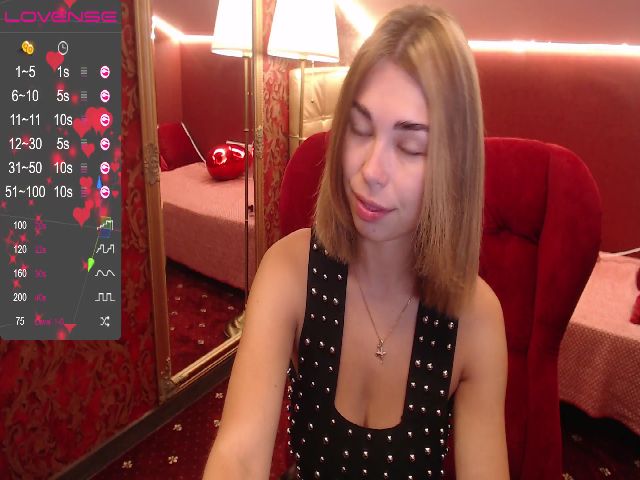 Live sex webcam photo for MeowGirll #252413850