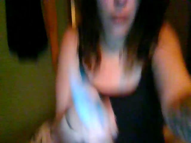 Live sex webcam photo for ShaggardXXX #252847726