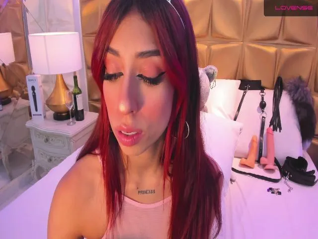 Live sex webcam photo for CandyLaw_ #254794672