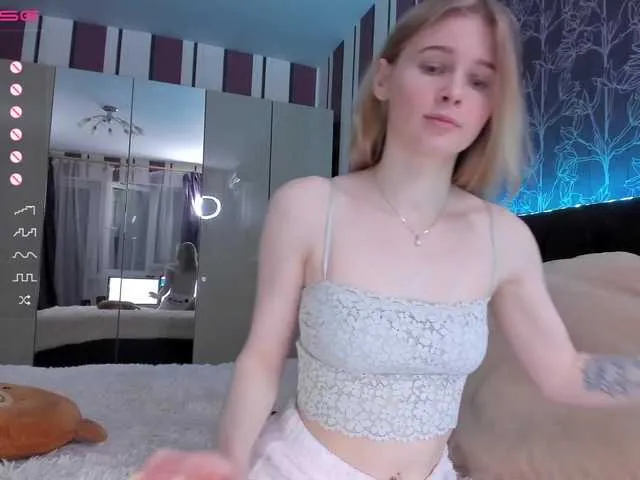 Live sex webcam photo for LesyaPrincess #243564096