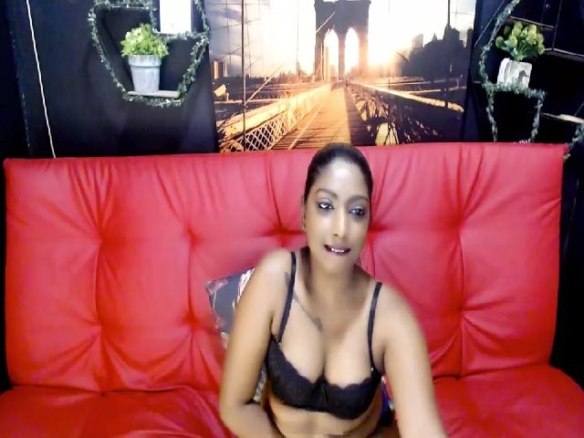 Live sex webcam photo for Indianfetishx #255292382