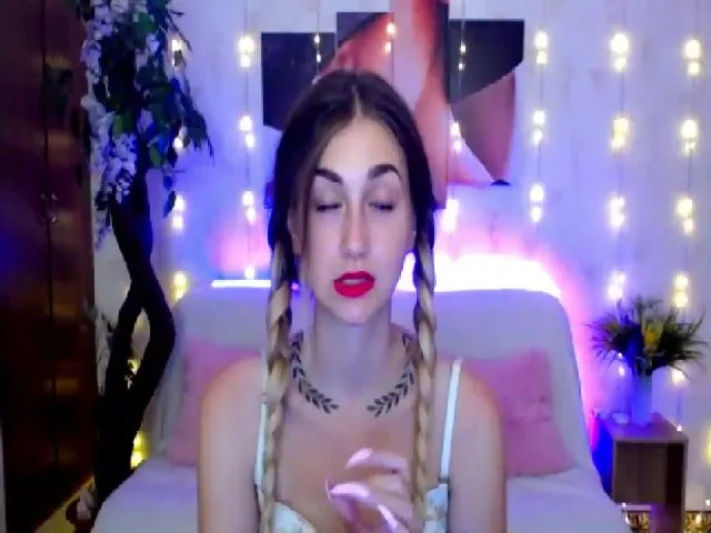 Live sex webcam photo for Lolly__Pop__ #262373082