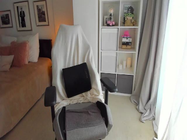 Live sex webcam photo for iwantcarla #256892077