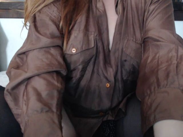 Live sex webcam photo for Maaryhot #262047478