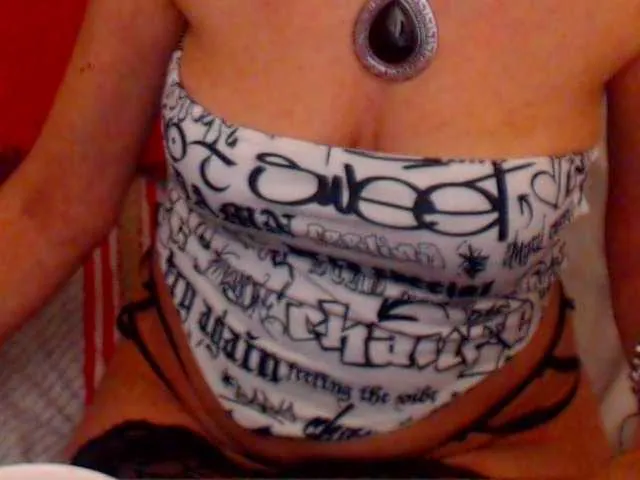 Live sex webcam photo for shannon4u #287962810