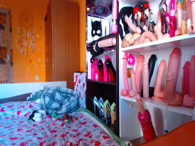 Live sex webcam photo for Cuminmenowbby #255372173