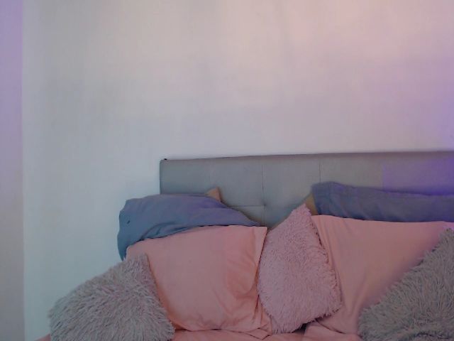 Live sex webcam photo for CALLIE_ANGEL1 #264066450