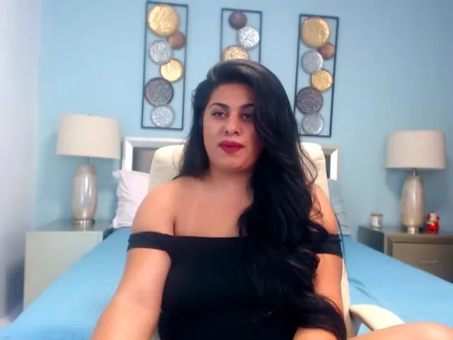 Live sex webcam photo for HeidiCutie #255254292