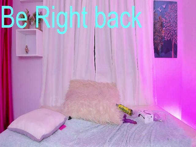 Live sex webcam photo for Meganmoore_ #253340830