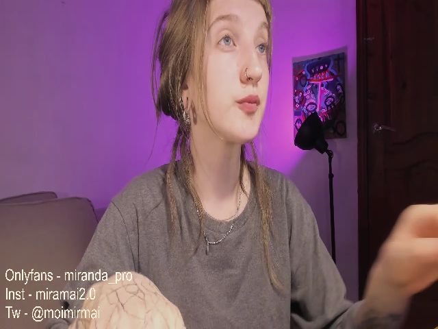 Live sex webcam photo for Miranda2_0 #254919664