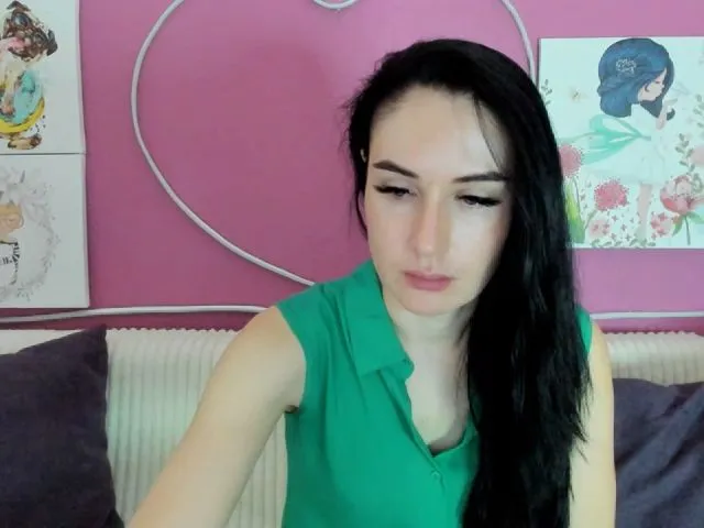 Live sex webcam photo for Lilly_Shine #256603980