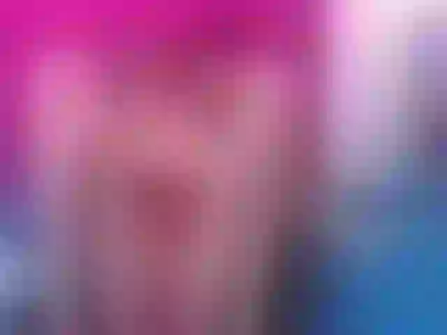 Live sex webcam photo for Redmilf_69 #262267611