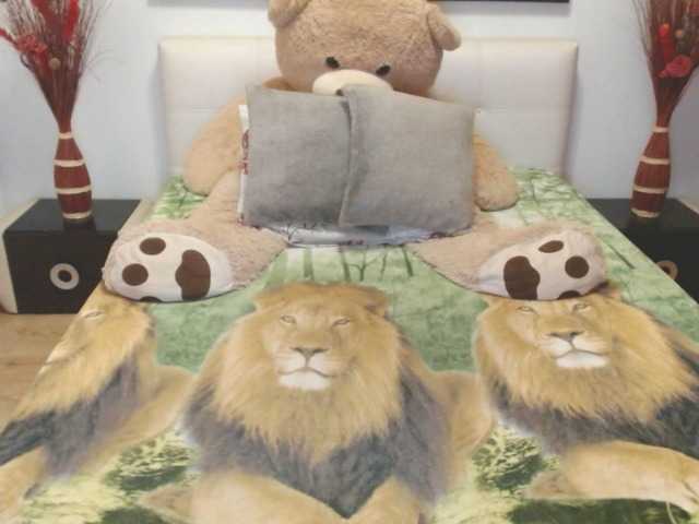 Live sex webcam photo for catwoman90 #241042166